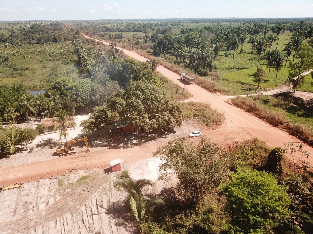 Trecho da Rodovia Transamazônica em Palestina do Pará é asfaltado e  sinalizado