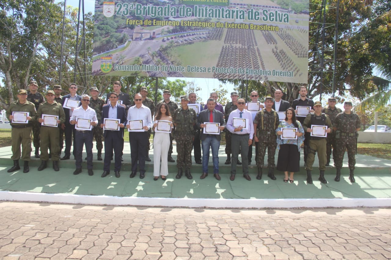 Exército: Solenidade militar marca os 43 anos da 23ª Brigada - Correio ...