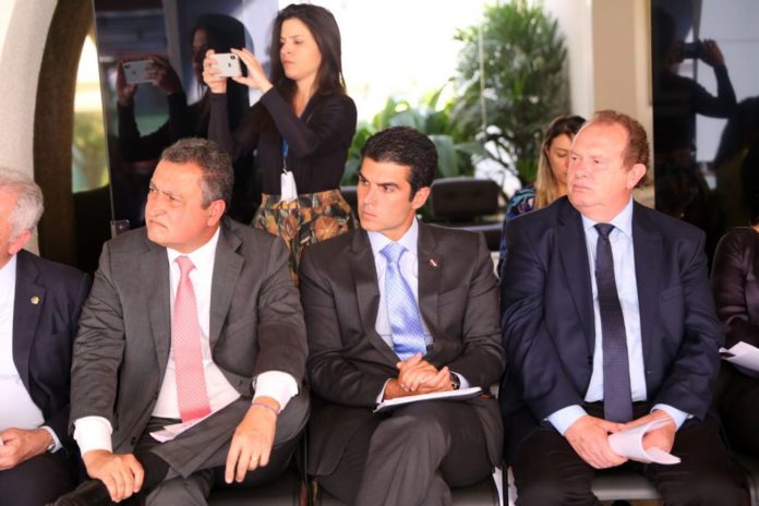 5316_8294 O governador Helder Barbalho (c) confirmou a disposição do Senado em colocar em pauta o fim da Lei Kandir/ Foto: JAILSON SAM