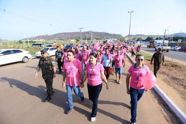 Caminhada abre Outubro Rosa em Canaã dos Carajás