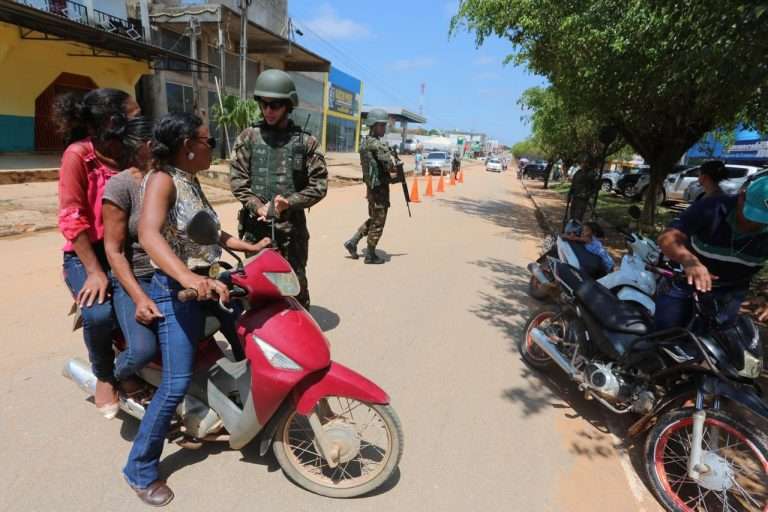 São Félix do Xingu: Exército orienta motoristas e motociclistas
