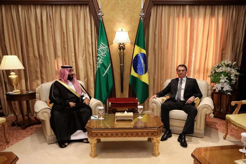 Fundo soberano da Arábia Saudita anuncia investimento de até US$ 10 bilhões no Brasil