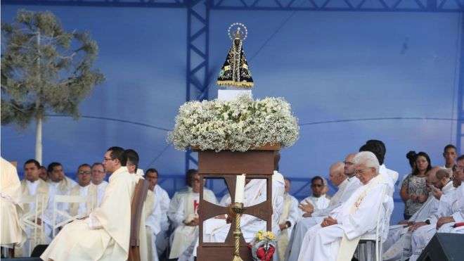 Por que Nossa Senhora Aparecida é a santa padroeira do Brasil e 12 de outubro se tornou feriado nacional?