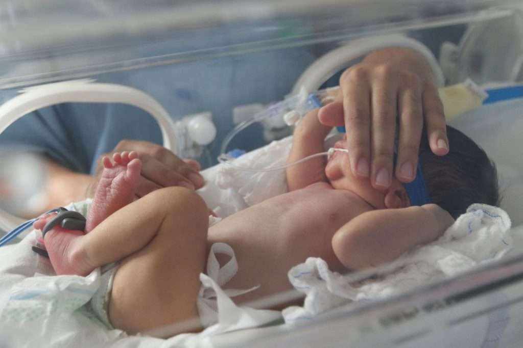 Hospital alerta para cuidados com mães de prematuros