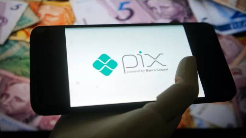Especialistas dizem que falhas no Pix são responsabilidade de instituições financeiras / Foto: Cris Fraga/Estadão