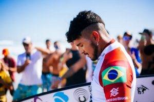 Gabriel Medina é eliminado em etapa do Rio e dá adeus à briga pelo tetra