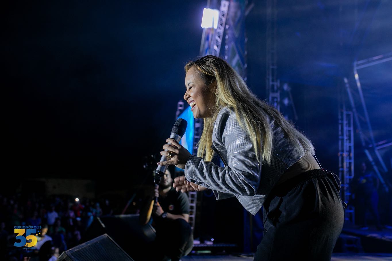 Terceiro dia de festa em Curionópolis oferece louvor com Bruna Karla -  Correio de Carajás