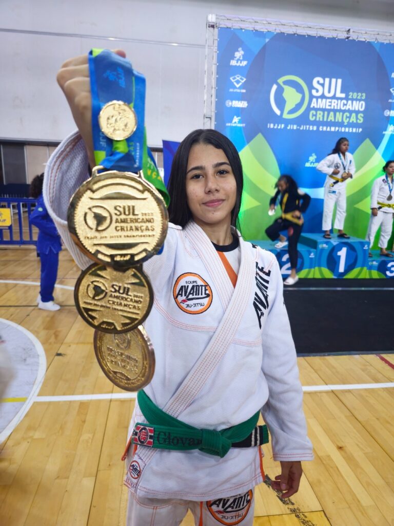 Maricaense é campeão mundial juvenil de Jiu Jitsu