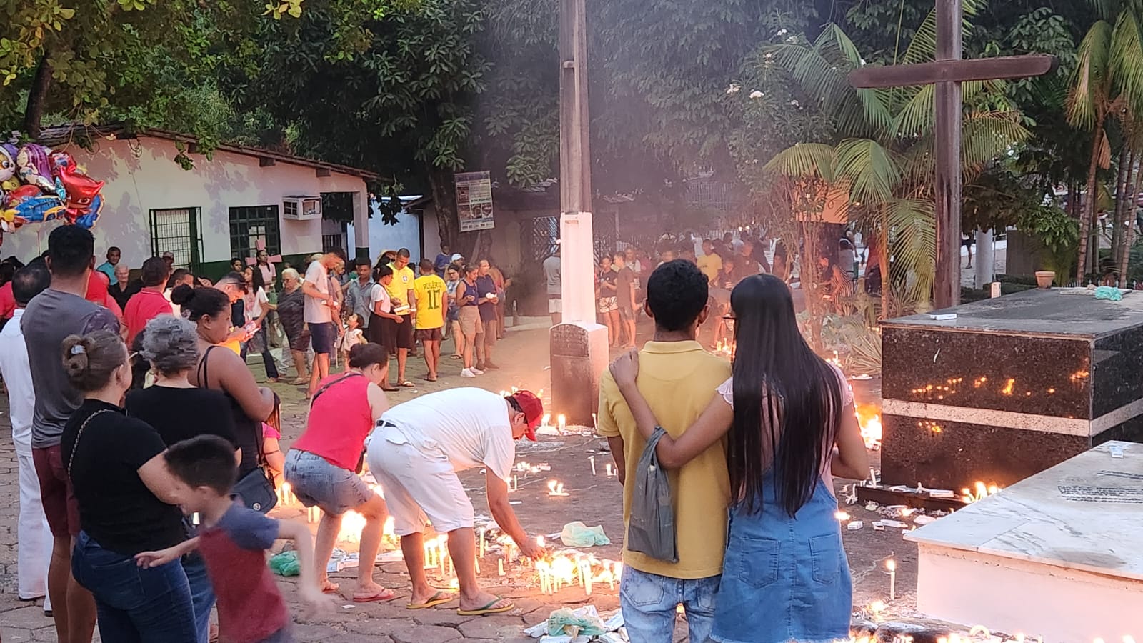 Marab Dia De Finados Movimenta Cemit Rios E Inspira Reflex Es Correio De Caraj S