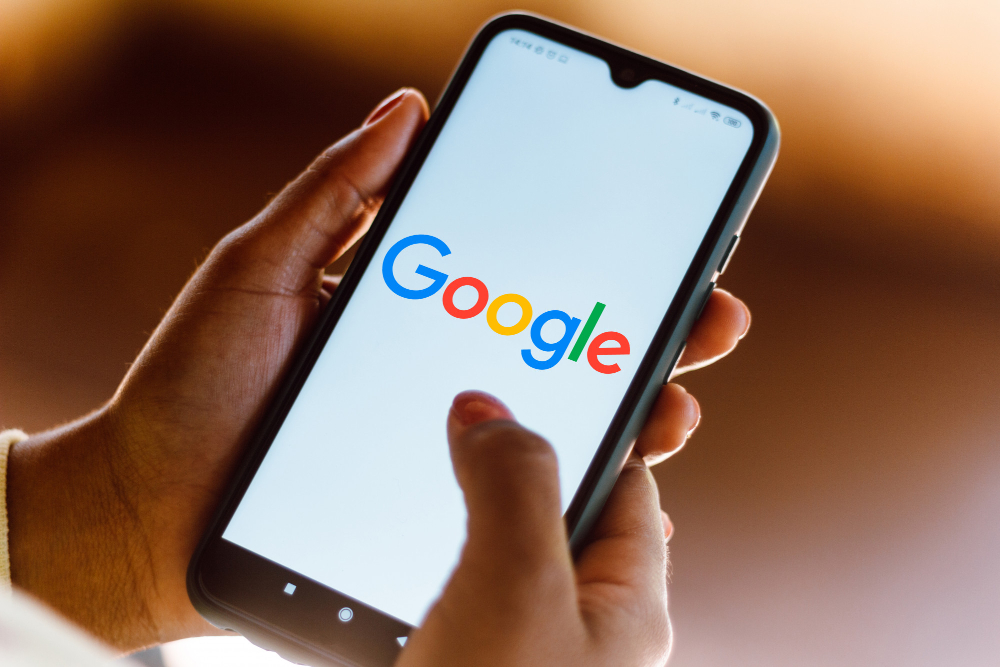 Dona do Google dispara na Bolsa e supera US$ 3 trilhões