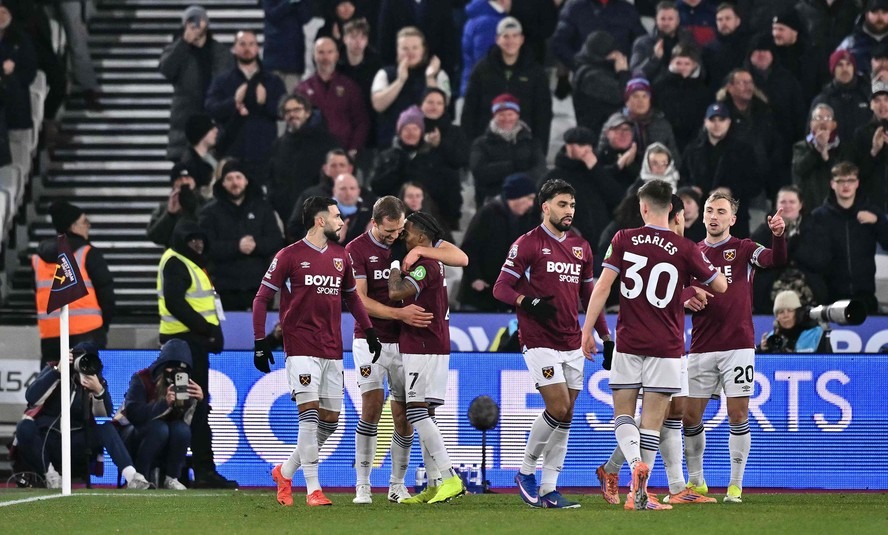 Lucas Paquetá e outros jogadores do West Ham terão corte salarial de 50% caso o clube seja rebaixado