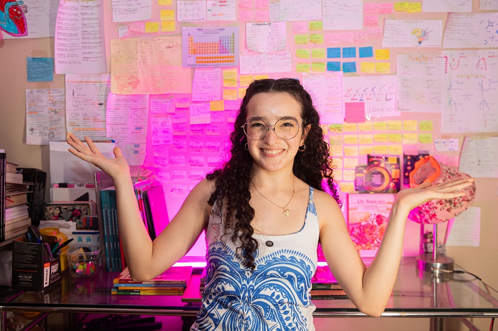 Náthaly Rosa, a marabaense que escreveu o sonho da Medicina nas paredes de casa