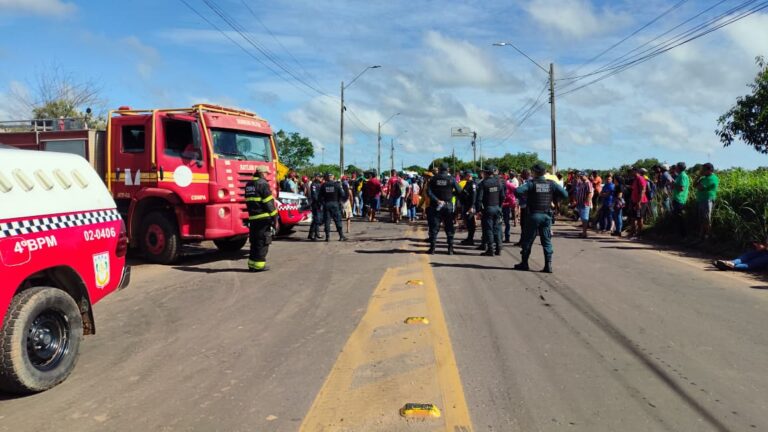 Após sete horas de bloqueio, manifestantes liberam acesso à ponte na BR-222