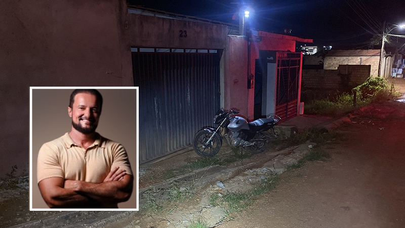 Foto composta de um homem e uma fachada de casa escura com moto estacionada.