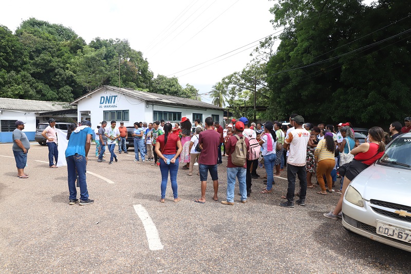 Ato na porta do Dnit em Marabá questiona derrocamento do pedral do Lourenço