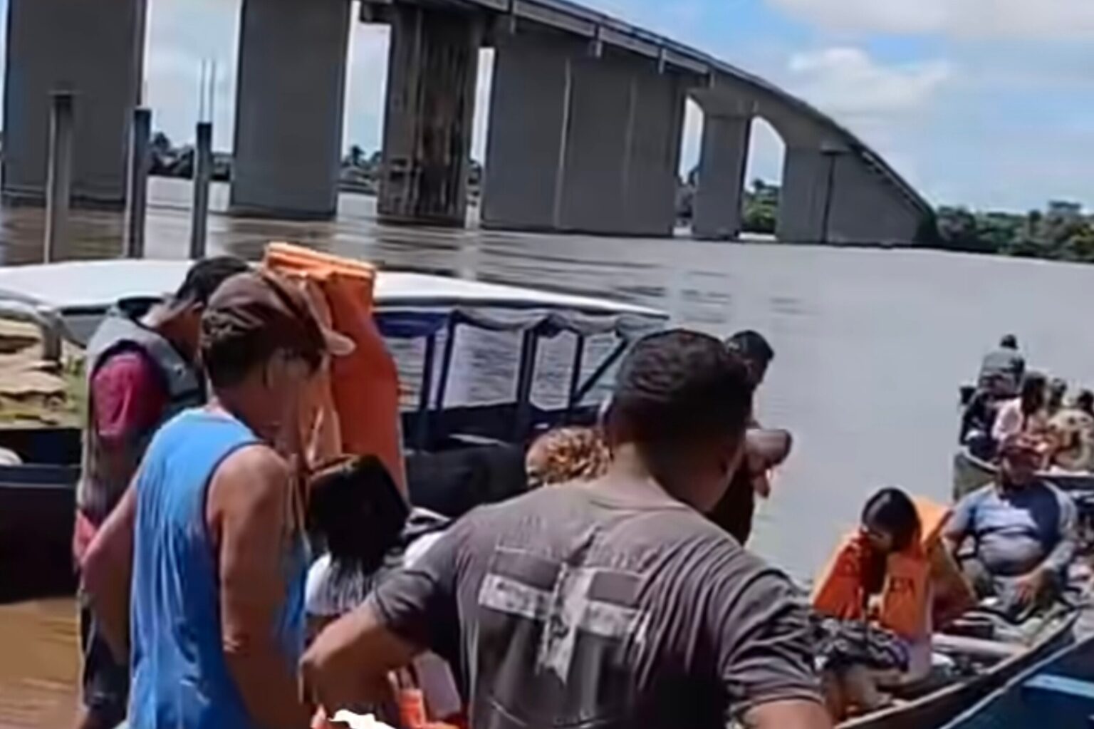 BR-230: PRF diz que pedestres e ciclistas estão liberados na ponte do Araguaia