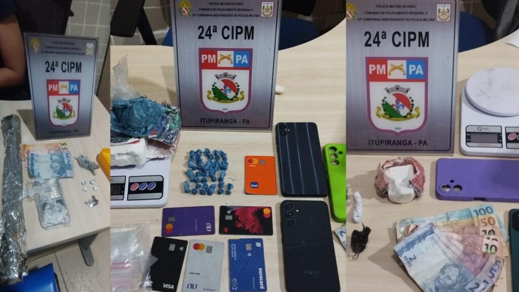 Apreensão policial com drogas, balança, celulares e cartões de crédito em uma mesa.