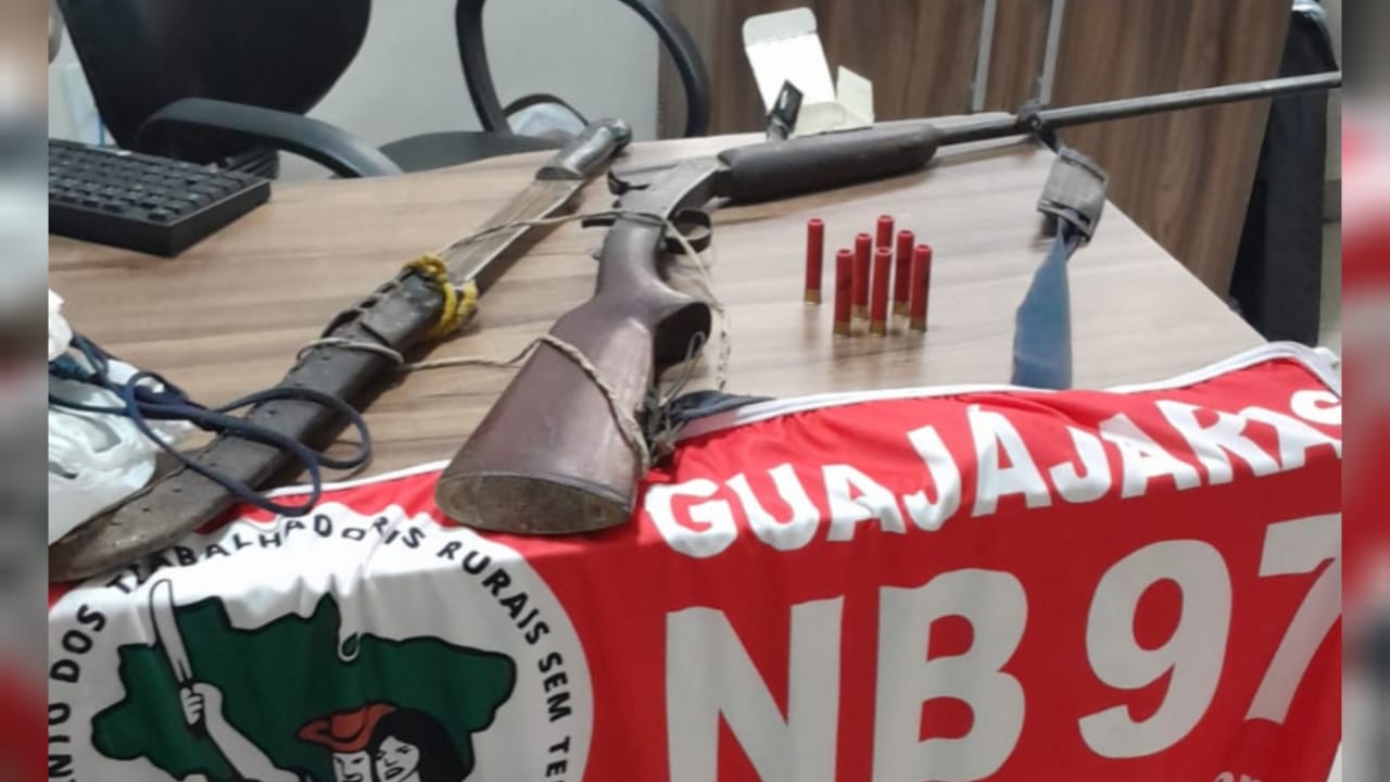 Integrante do MST é presa em flagrante com arma de fogo em ocupação de fazenda