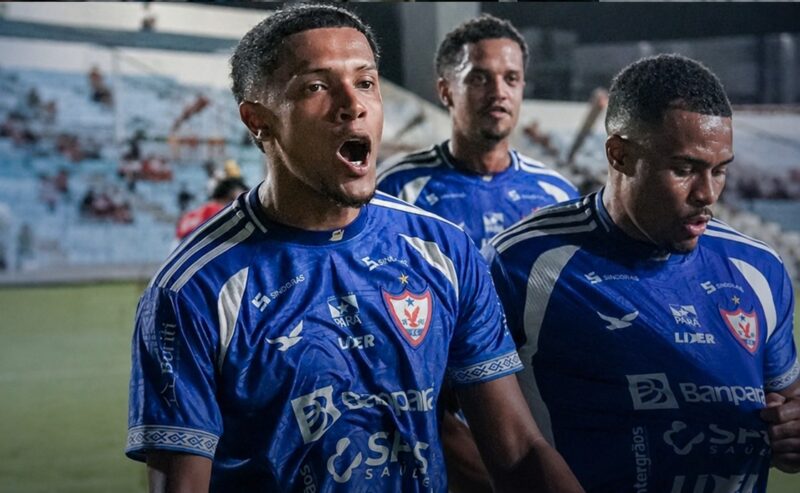 Luís Carlos Winck estreia com pé direito no Águia