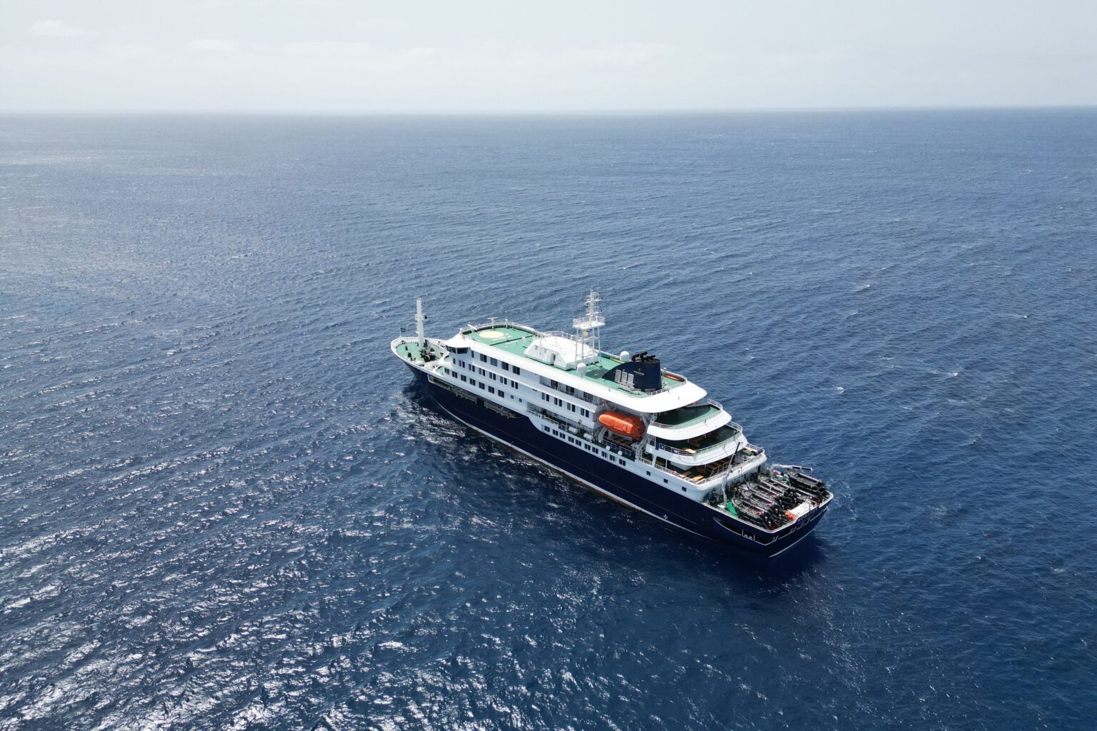 OMS atualiza casos de hantavírus em navio de cruzeiro; Brasil descarta ameaça
