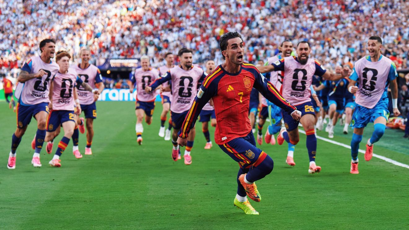 Espanha domina, bate Argentina na prorrogação e é bicampeã da Copa do Mundo