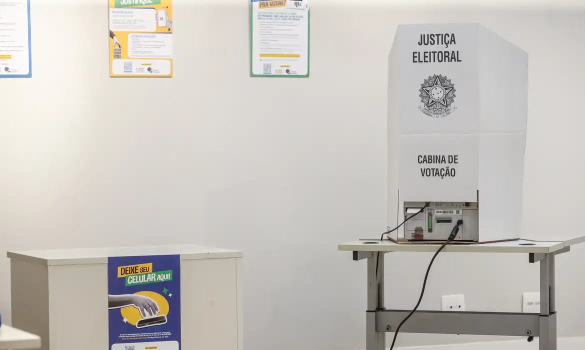 Eleitor que pediu voto em trânsito pode consultar local no e-Título